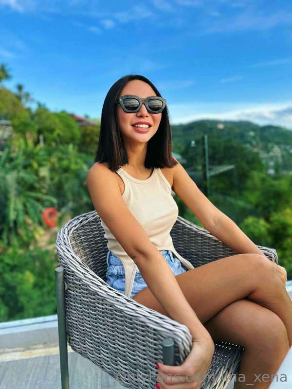 I'm in a great and very playful mood 🥰
Honey, why do you thi..