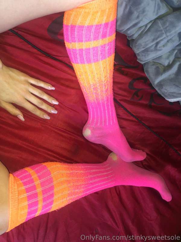 A sweaty sock dump for all you worn stinky sole lovers 😈 ima..