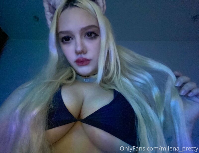 I'm very horny right now, do you wanna fuck my juicy tits???..