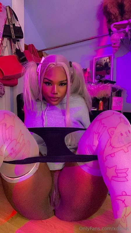 Cum all over me 😋 1
