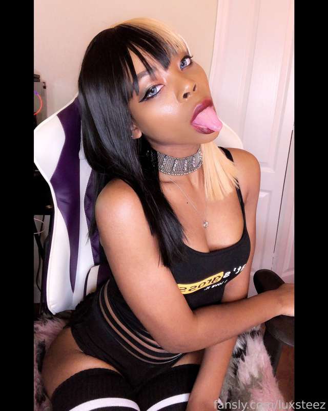 Luxsteez - Fansly - 18 May, 2022