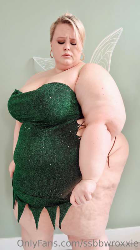 🧚‍♂️Tinker Bell really let herself go🍕🌭🍔🍰 25