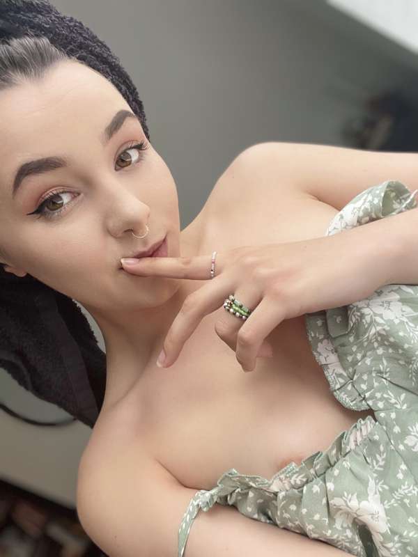 I lost my panties again 😔

✨ I’ll be live on chaturbate in 5.. 1