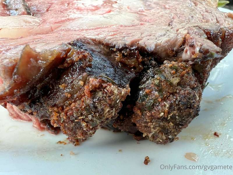 Tasty meat, but I’d rather be sucking on yours!😈 1