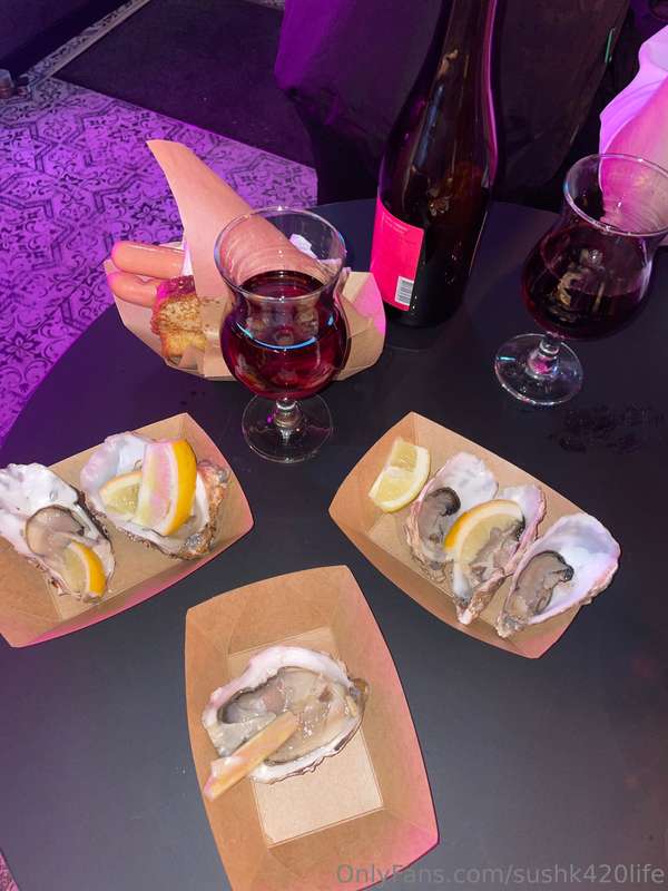 Oysters are not too bad, but I was disapointed not to get de..
