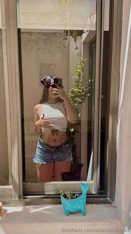 it's a little hot today 🥵