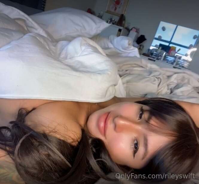 cum and join me under my blanket, babe😈