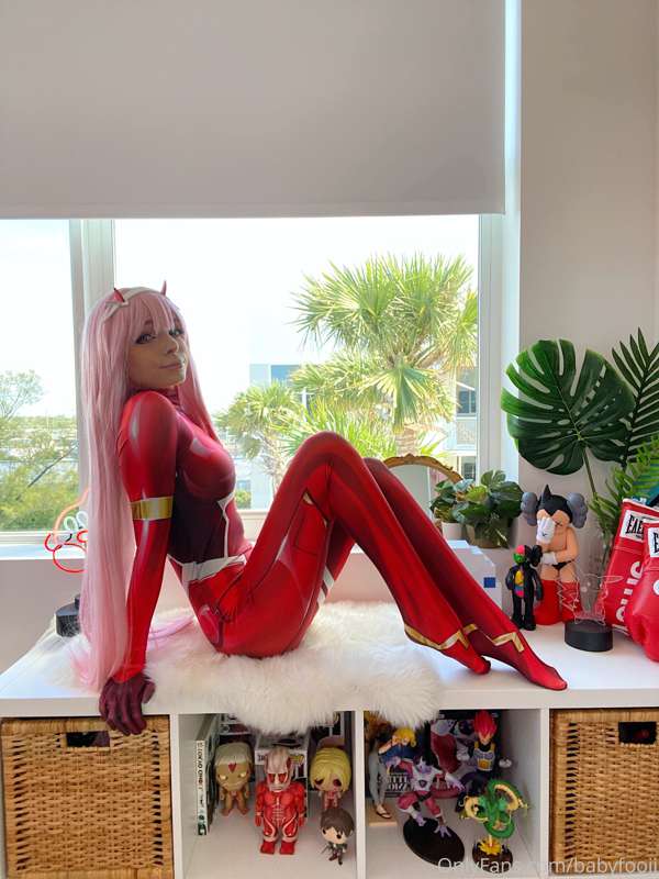 Zero Two set pt. 5 🌸🖤🧠🌩🍭🧸 19