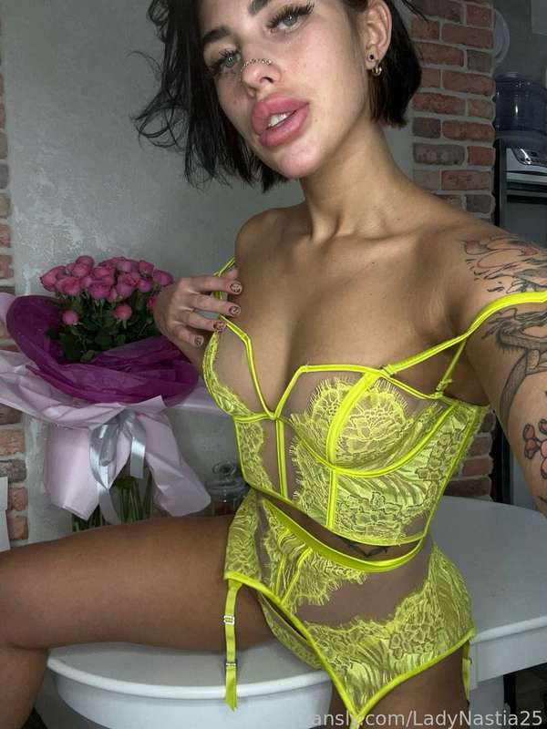 Ladynastia25 - Fansly - 02 Jan, 2024 7