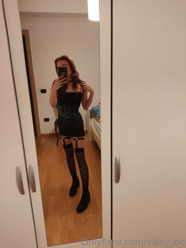 Now I'm in a new black outfit that catches the eyes and crea..