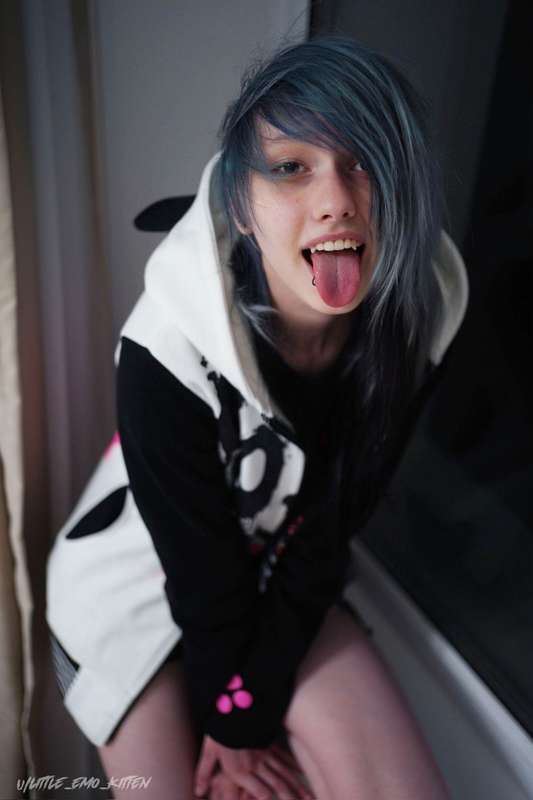 oh shit nearly 20 pics? check out my thigh gap in the last f..