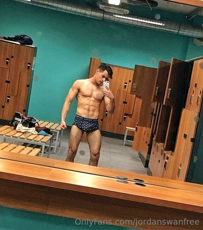 Lets look even better in 2023 😈😘
for my naughty 🍆💦 stuff sub..