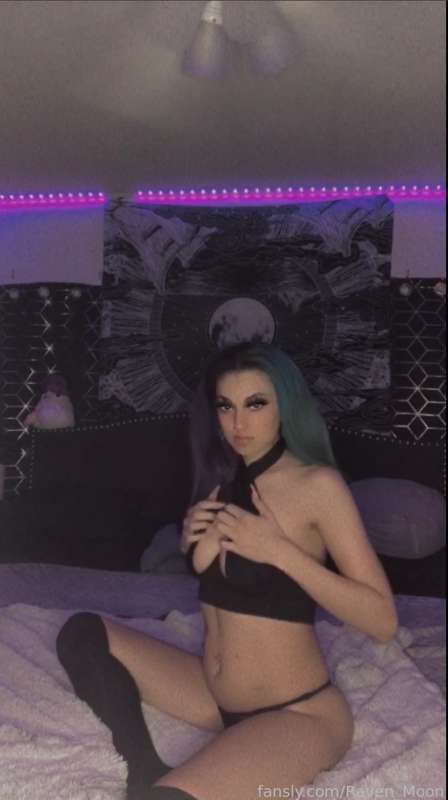 Raven_Moon - Fansly - 05 Jul, 2022 2