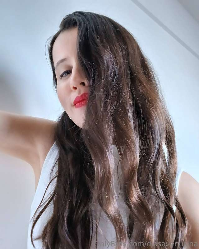 I am adorably naughty and playful 🥰 ~ Soy adorablemente trav..