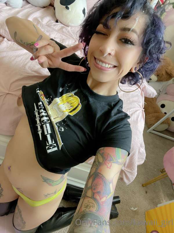Little cum never hurt anyone 🥰 Little set from this week’s T..