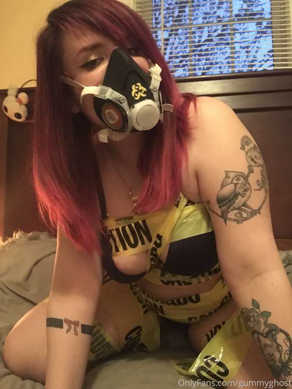 Biohazard ☣️ I’m toxic baby 💛 24