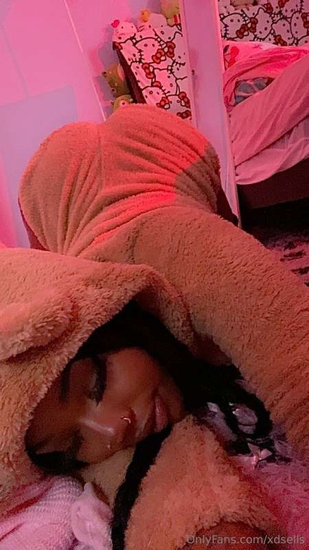 bend me over daddy 🍑