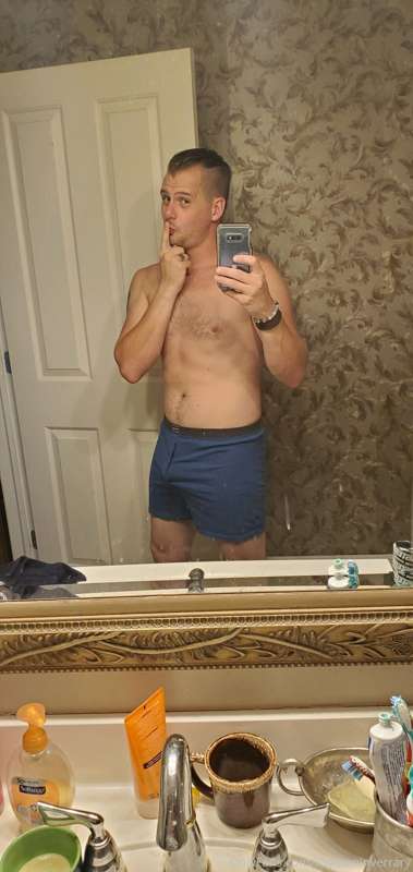 Boxers or briefs...... bikini? I dont ware underwear so i ha..