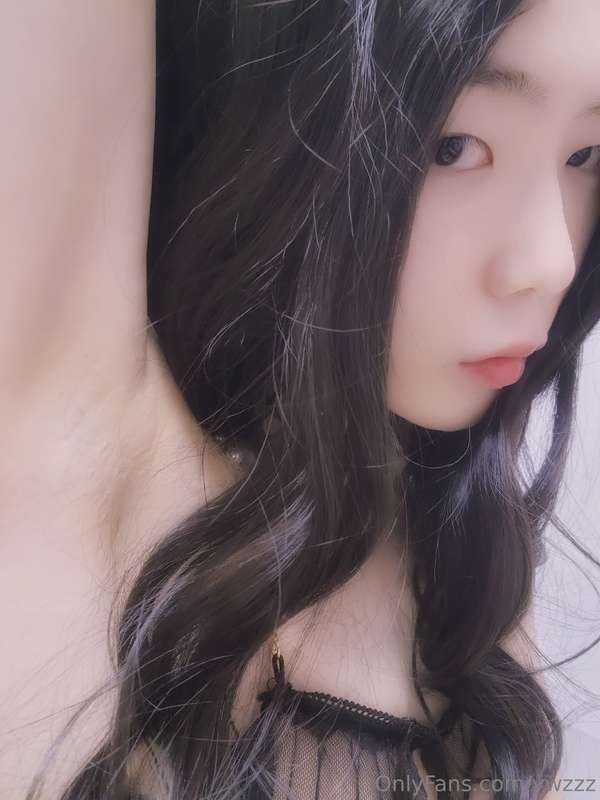 Sometimes I want to be fucked by a big, smelly cock😳 15