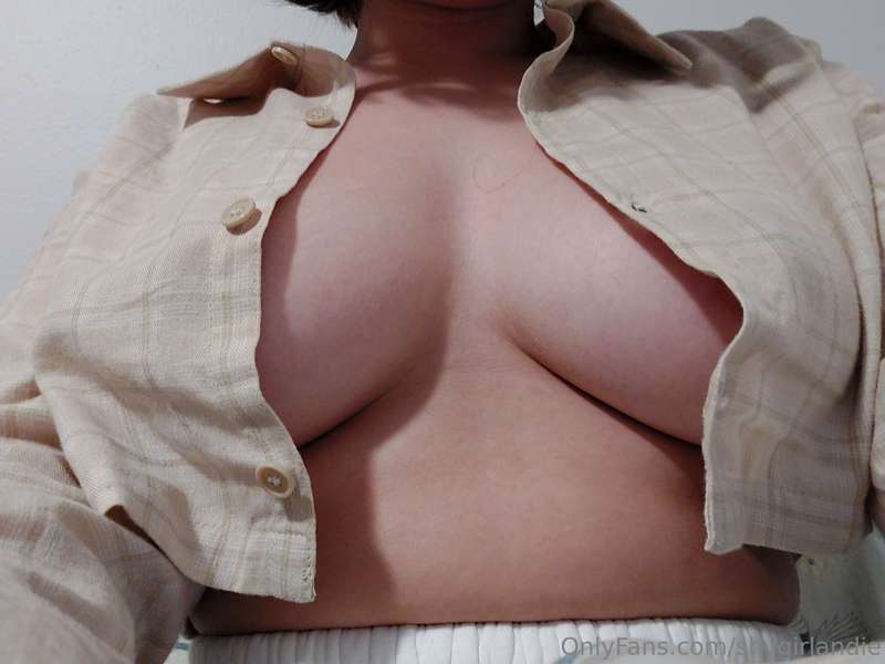 I love leaving my shirt open