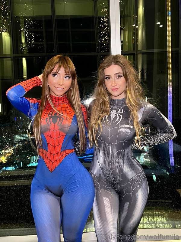 two cute lil spideys 🕸@bronwinaurora