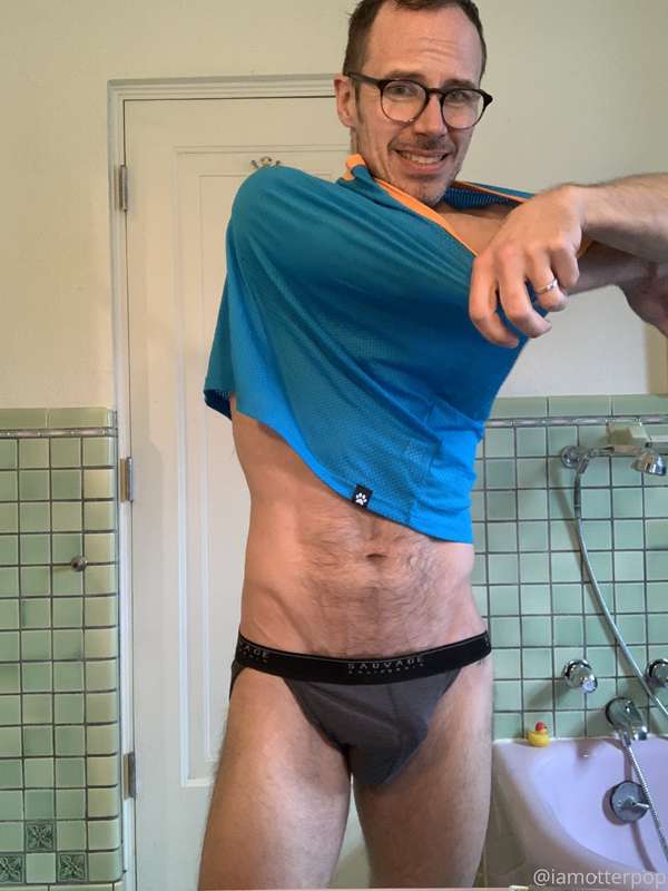 Post workout scratch and sniff. Inspecting the goods. 4