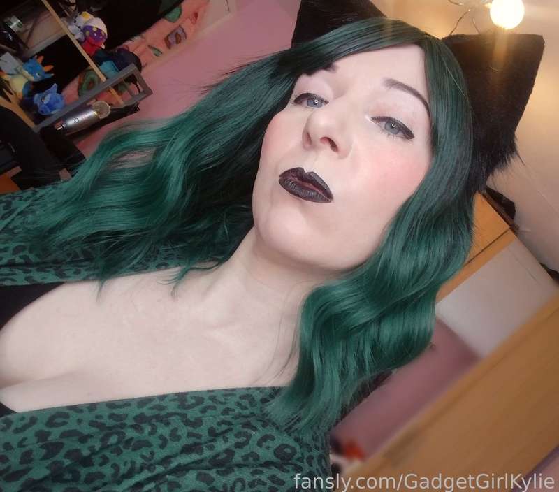 Gadgetgirlkylie - Fansly - 03 Jan, 2024