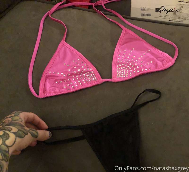 Here’s all of my panties for sale 😍 thongs, g strings, bikin.. 2