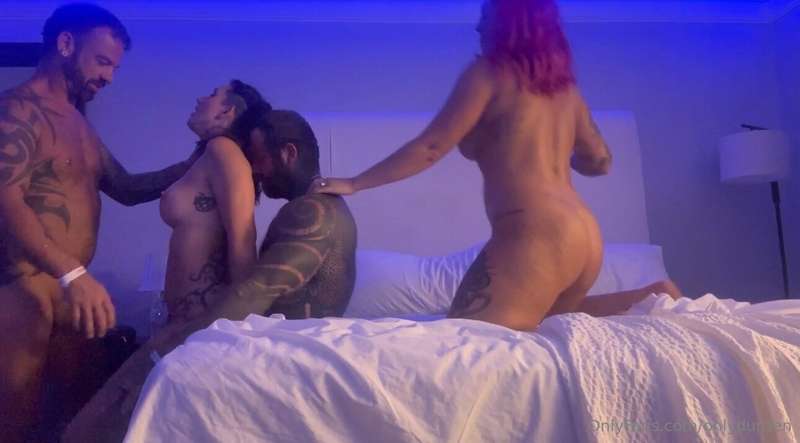 New 4 some vid from this last weekend with our besties drops.. 2