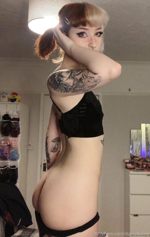 Some of you guys had asked to see more of my feet in pics be.. 12