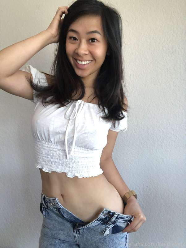 I have a new free pornhub video out trying on new clothes! T.. 3