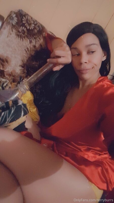 Morning Wake and Bake babes~

This isn't something I share, .. 4