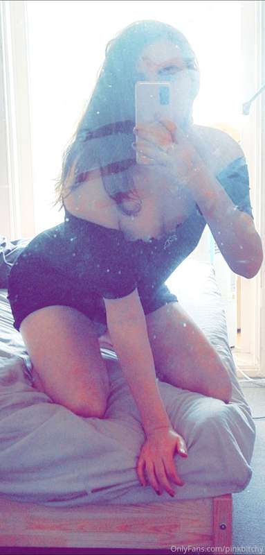 sorry for the dirty mirrorr... and the tummy
...