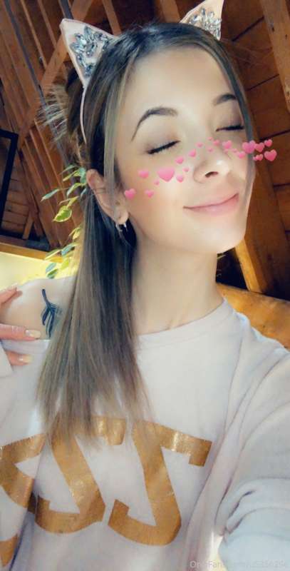 Happy Valentines Day! 😘 

I love you all 💗💗💗