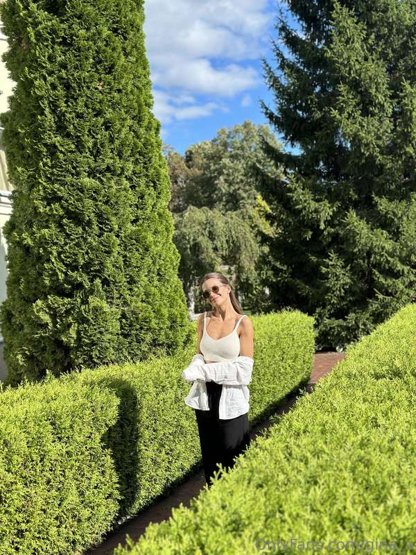 Enjoying the last bright days of warmth💚