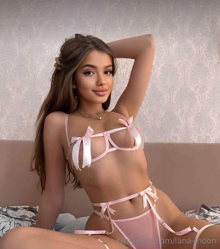 Let me distract you👉 @eva_maine22 🍒
Cum and pour your cum al..