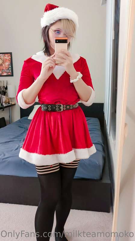 Milkteamomoko - Onlyfans - 25 Dec, 2022 14
