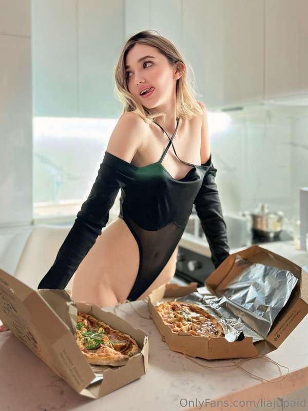 Men, do you think it's important for a girl to cook a home-c..