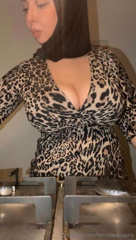 Fairuzapersiana - Onlyfans - 19 Sep, 2023
