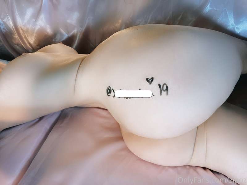 I fucking fell asleep naked while waiting for my right ass c..