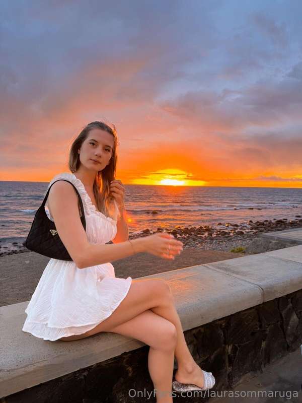 Hai guardato prima me o il tramonto? 🫦