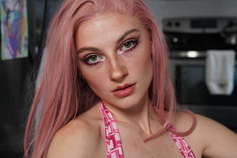 Retro theme 💝 your hot step mom makes you breakfast and .. d.. 25