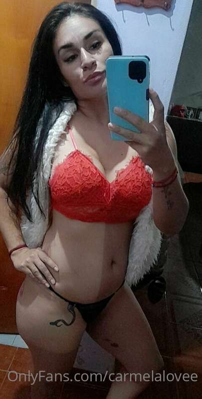 Good day, I love red in the morning 💋❤