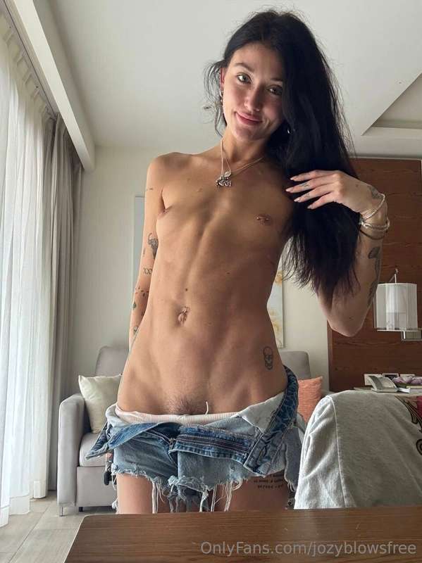 Jozyblowsfree - Onlyfans - 04 May, 2025