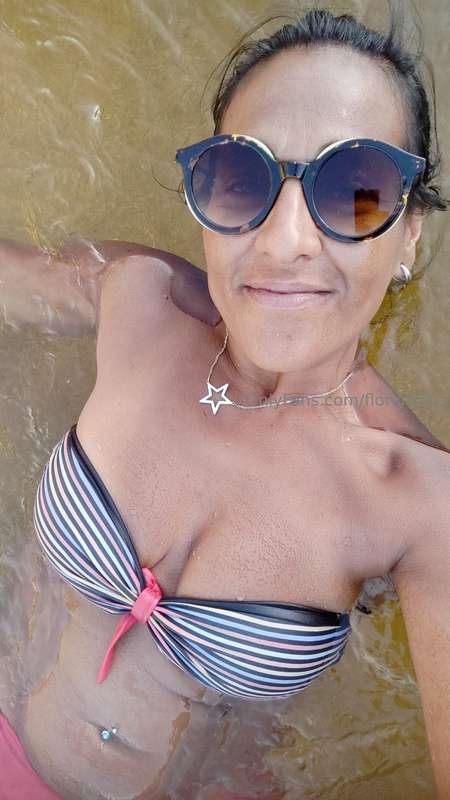 my body is hot......😈😈