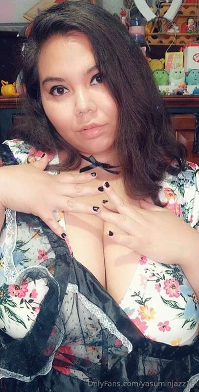 💜Mami yasumin💜
Me invitas a tu casa te prometo que voy a cal.. 1