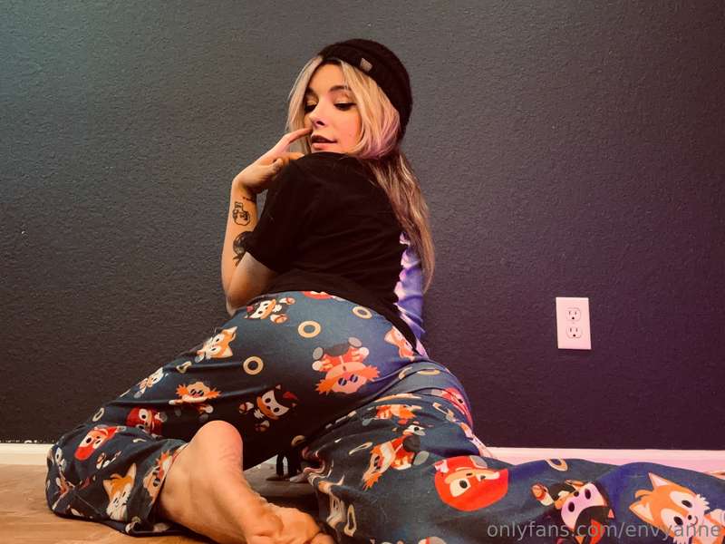 What's your favorite show? :O I've been watching Grey's Anat.. 24