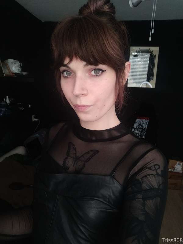 Hi qts! 

Just want to wish you all a happy new year and bes.. 8
