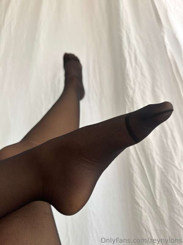 Zeynylons - Onlyfans - 31 May, 2025 10