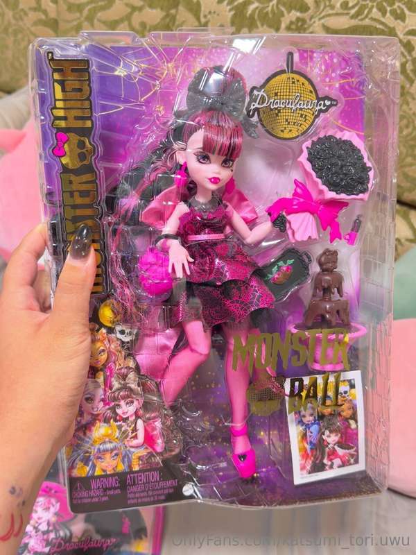 One of my fans gifted me new Monster High dolls 🥰🥰🥰 Thank yo..